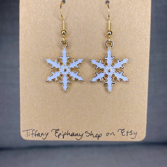 White and Gold Snowflakes Earrings NWT Hypoallergenic - Picture 3 of 3